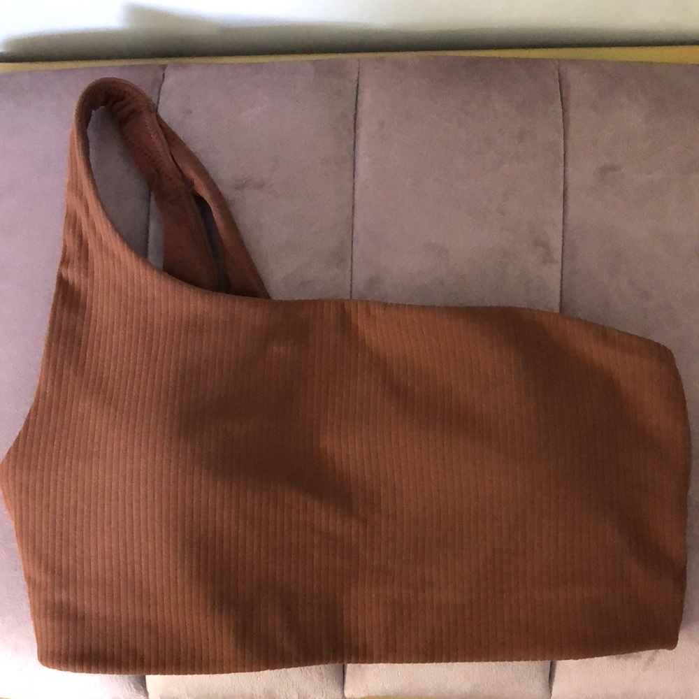 Lululemon Nulu Asymmetrical Yoga Bra *Light Support A/B Cup